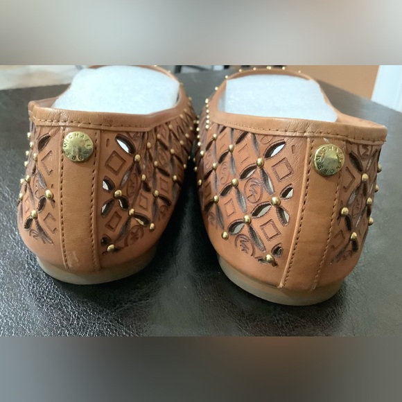 MICHAEL Michael Kors Gabriella flats with initials and gold bead trim. Sz 6 - Picture 6 of 7